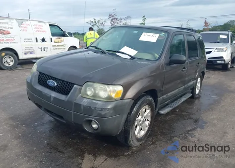 2007 Ford Escape Xlt z USA, uszkodzony, nr VIN 1FMYU03ZX7KB25972
